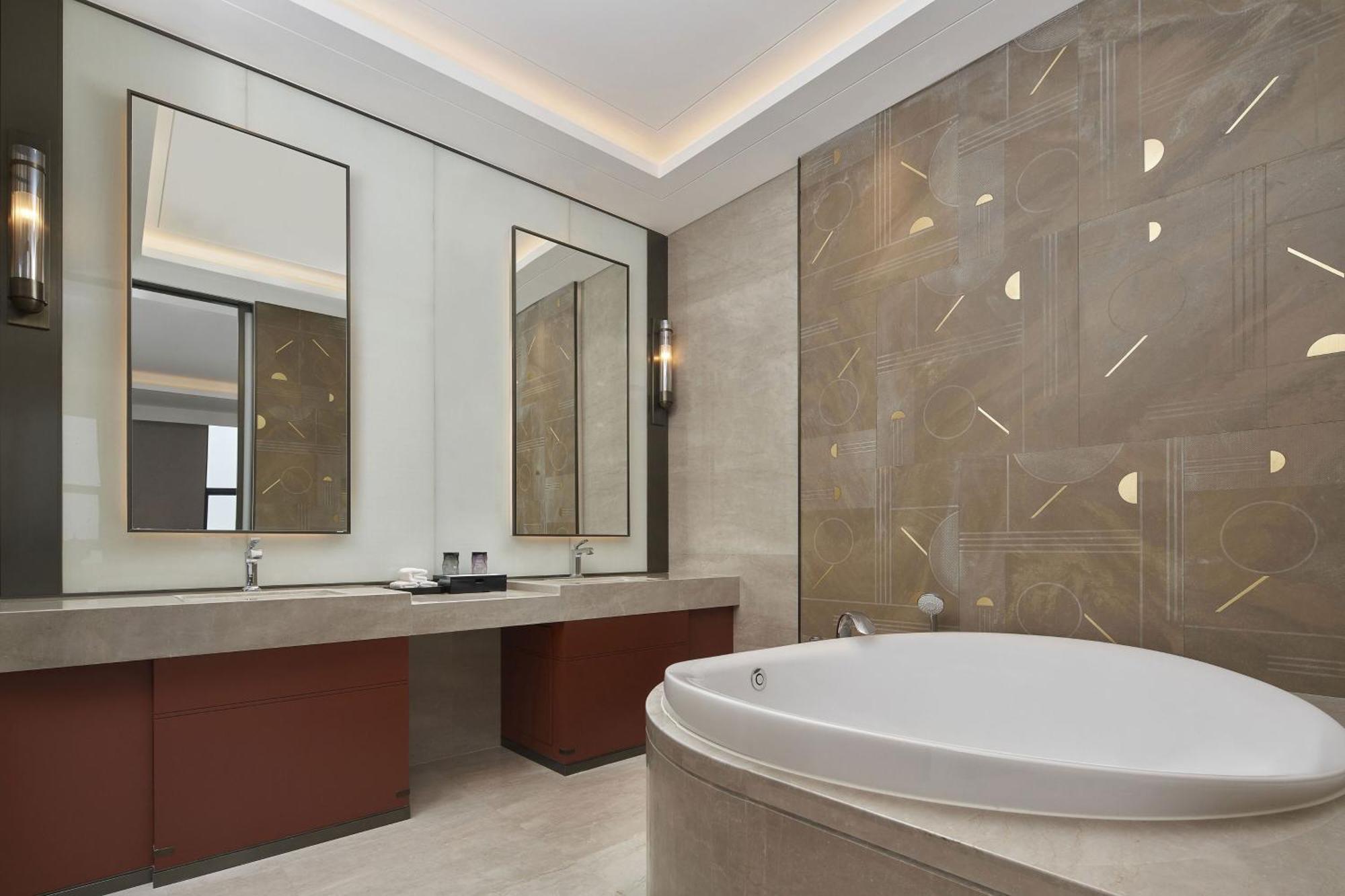 Four Points By Sheraton Guiyang, Huaxi Guiyang  Esterno foto